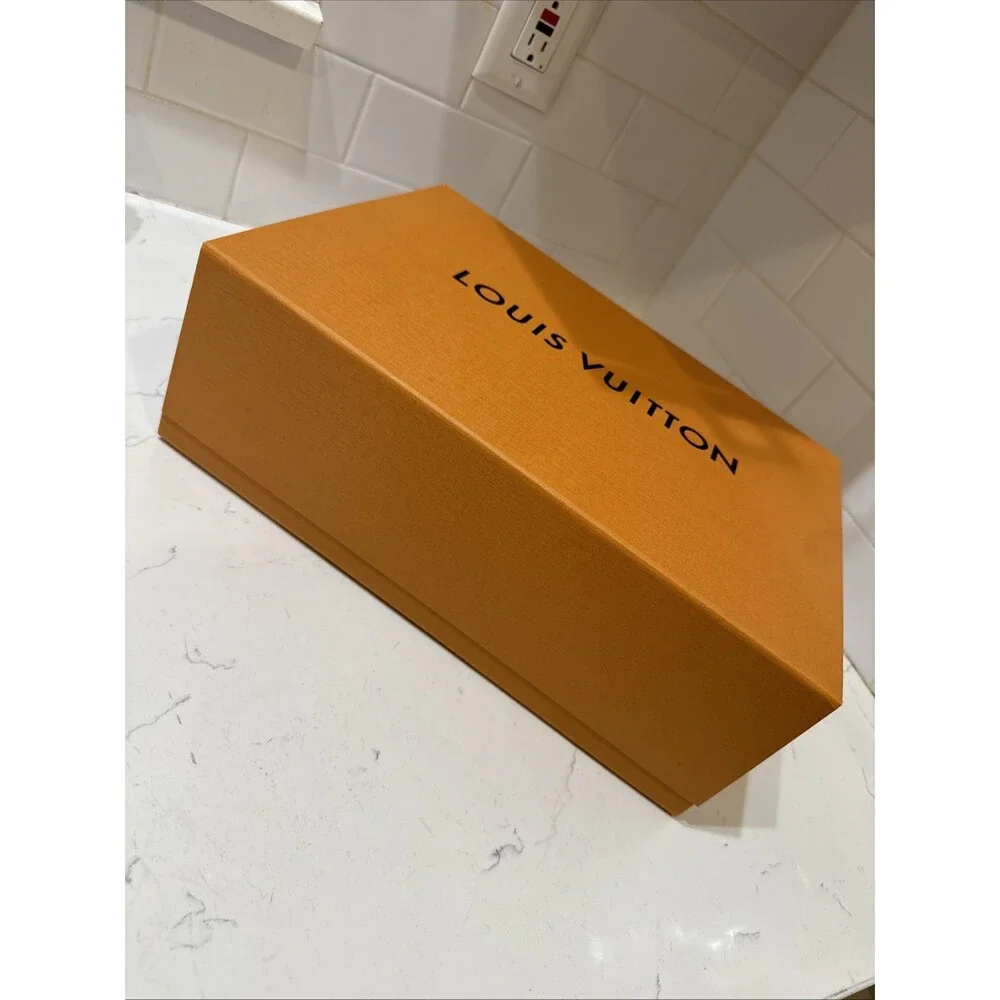 Authentic Louis Vuitton Large Magnetic Gift Box 14x10x5 Orange Ribbon Empty LV